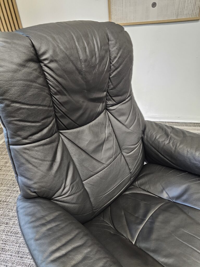 Stressless® Mayfair lenestol med krakk