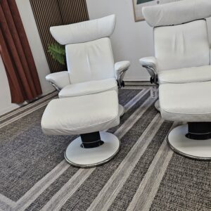 2 stk. Stressless® Blues lenestoler med krakker - Bilde 9