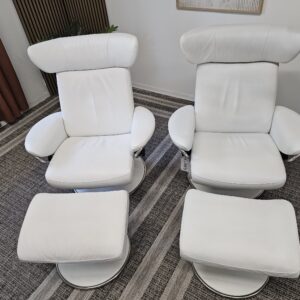 2 stk. Stressless® Blues lenestoler med krakker - Bilde 14