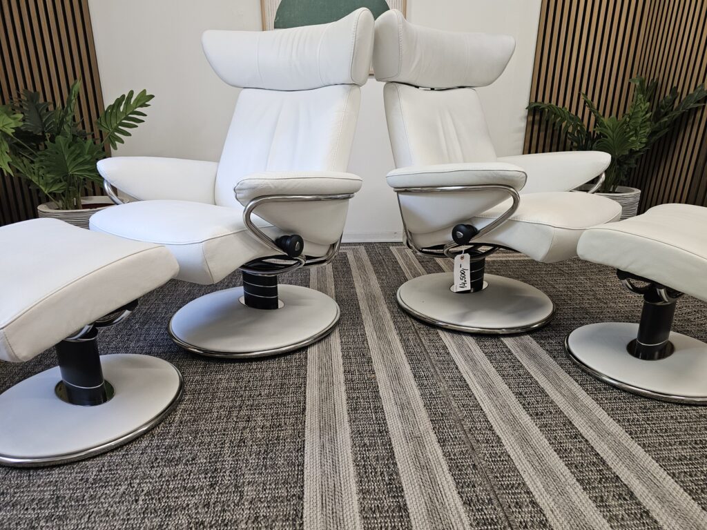 2 stk. Stressless® Blues lenestoler med krakker