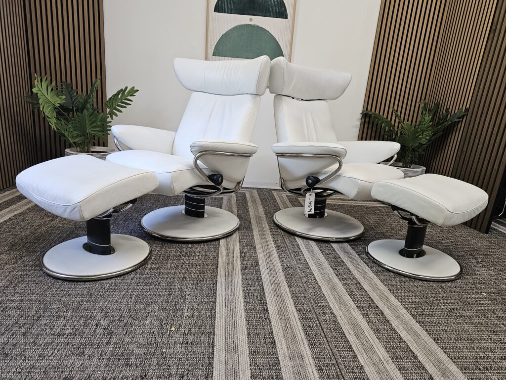 2 stk. Stressless® Blues lenestoler med krakker