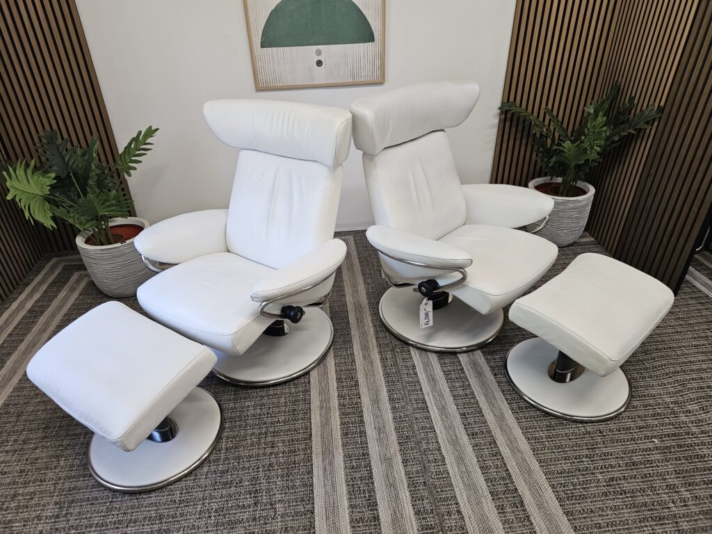 2 stk. Stressless® Blues lenestoler med krakker