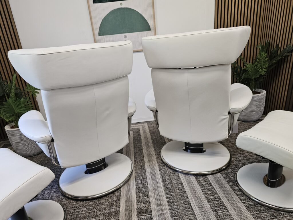 2 stk. Stressless® Blues lenestoler med krakker