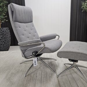 Stressless® Metro lenestol med krakk - Bilde 1