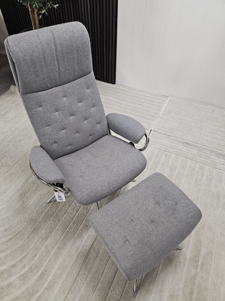 Stressless® Metro lenestol med krakk