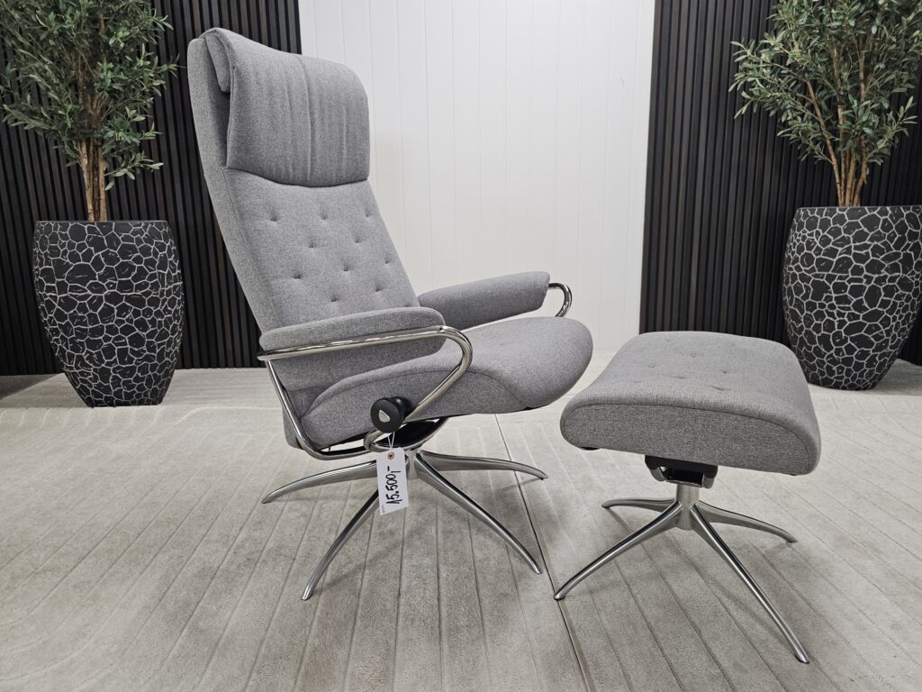 Stressless® Metro lenestol med krakk