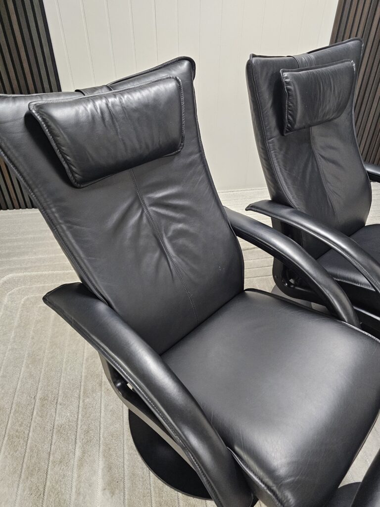 2 stk. Brunstad Delta Swing lenestoler med krakk