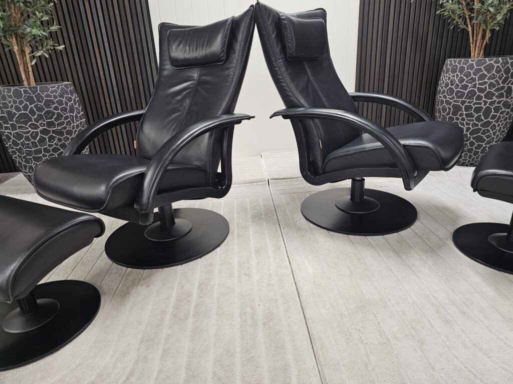 2 stk. Brunstad Delta Swing lenestoler med krakk