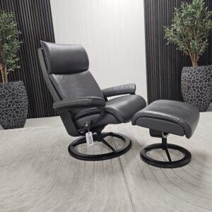 Stressless® Aura Signature lenestol med krakk - Bilde 2