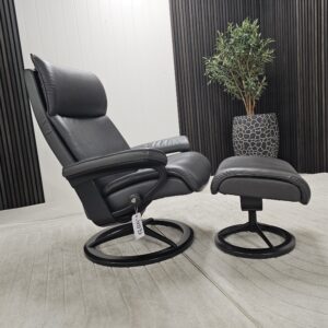 Stressless® Aura Signature lenestol med krakk - Bilde 8