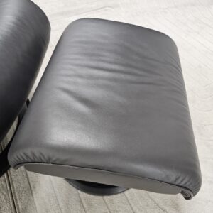 Stressless® Aura Signature lenestol med krakk - Bilde 13