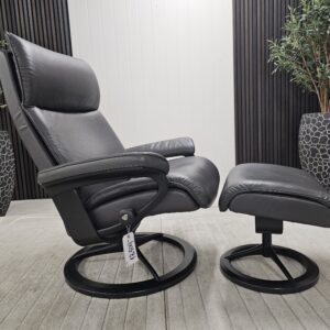 Stressless® Aura Signature lenestol med krakk - Bilde 3