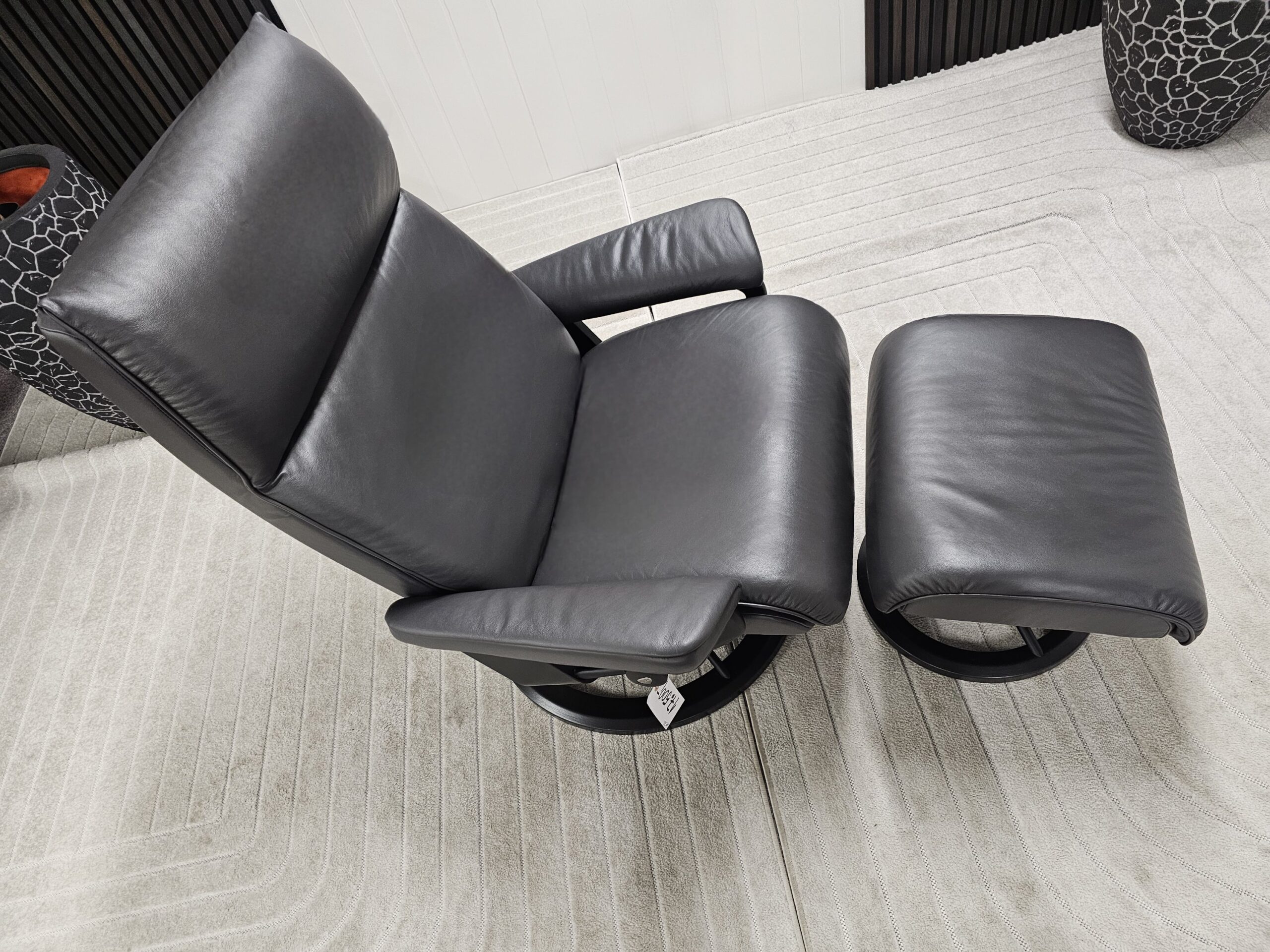 Stressless® Aura Signature lenestol med krakk - Bilde 10