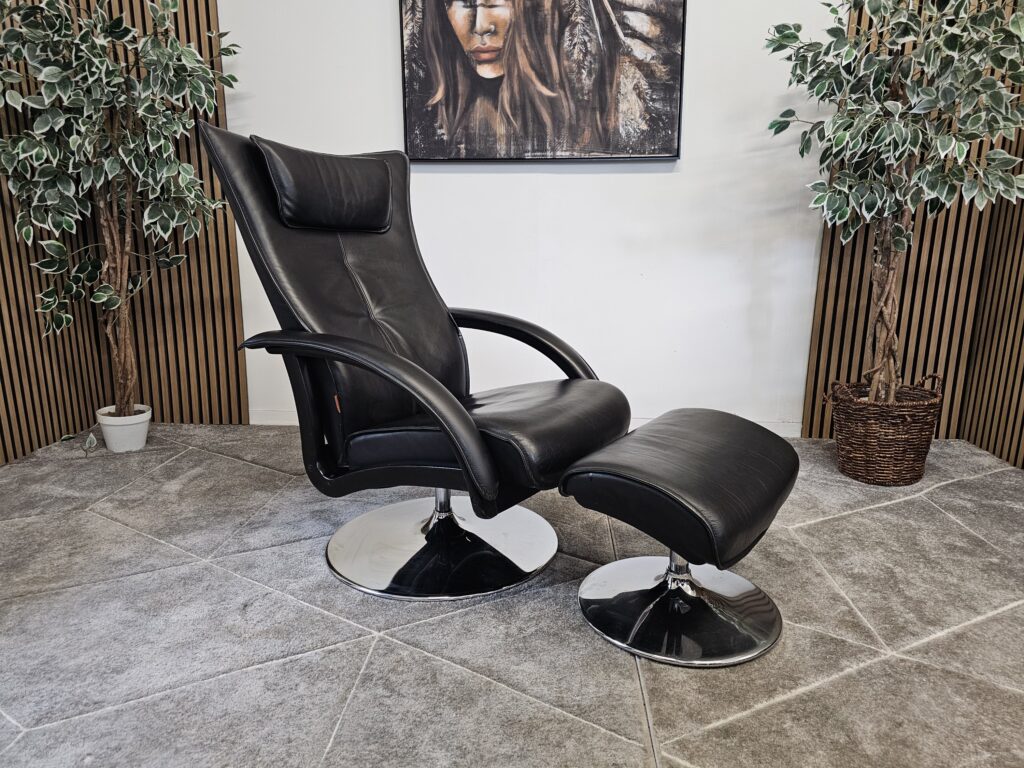 Brunstad Delta Motion lenestol med krakk