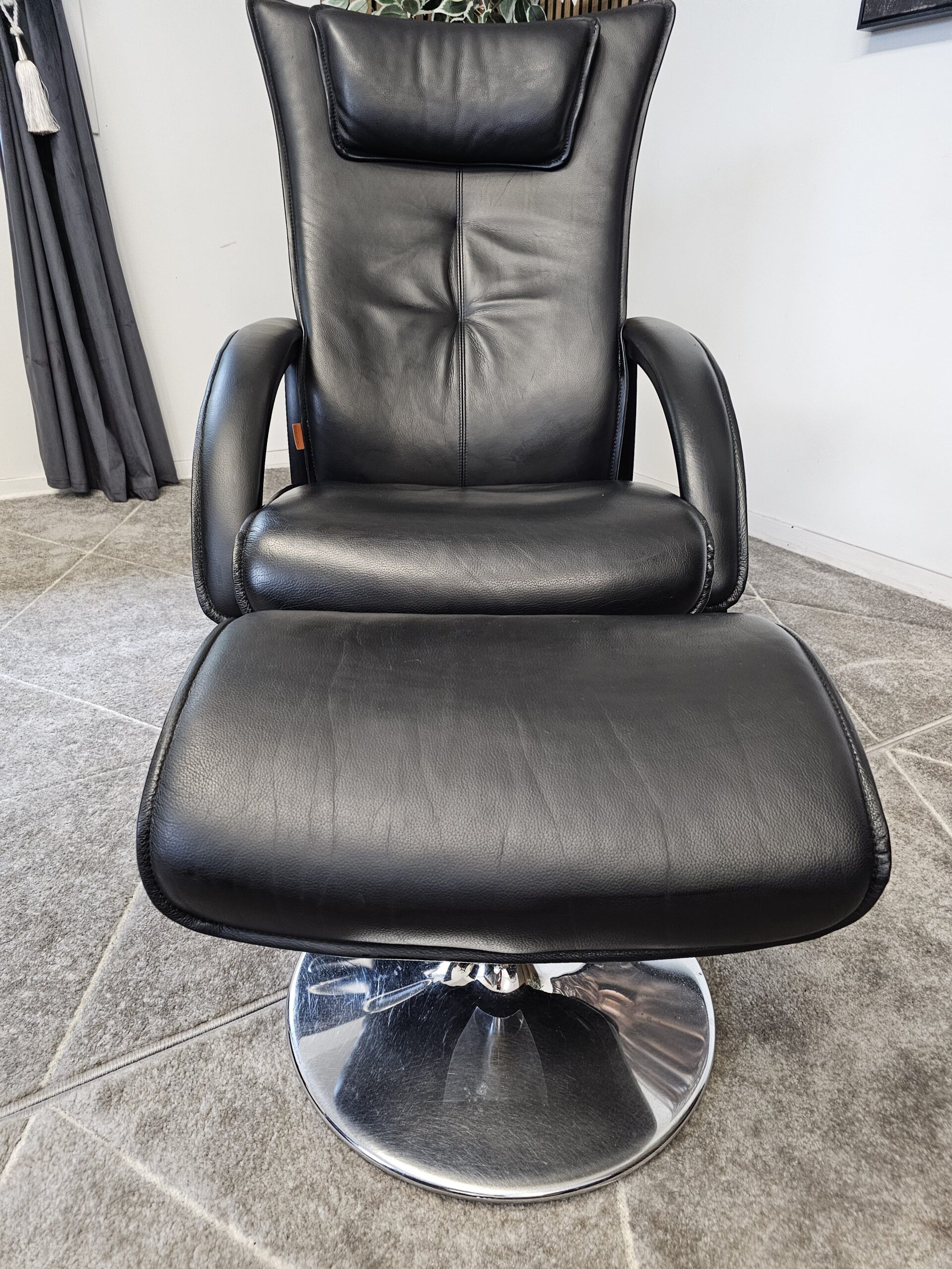 Brunstad Delta Motion lenestol med krakk - Bilde 4