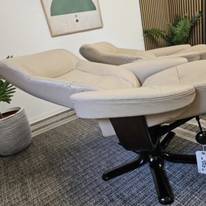 2 stk. IMG Nordic lenestoler med krakker - Bilde 10