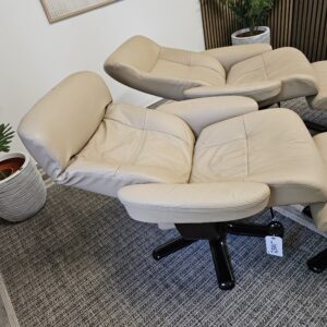 2 stk. IMG Nordic lenestoler med krakker - Bilde 5