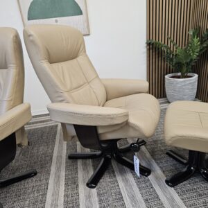 2 stk. IMG Nordic lenestoler med krakker - Bilde 7