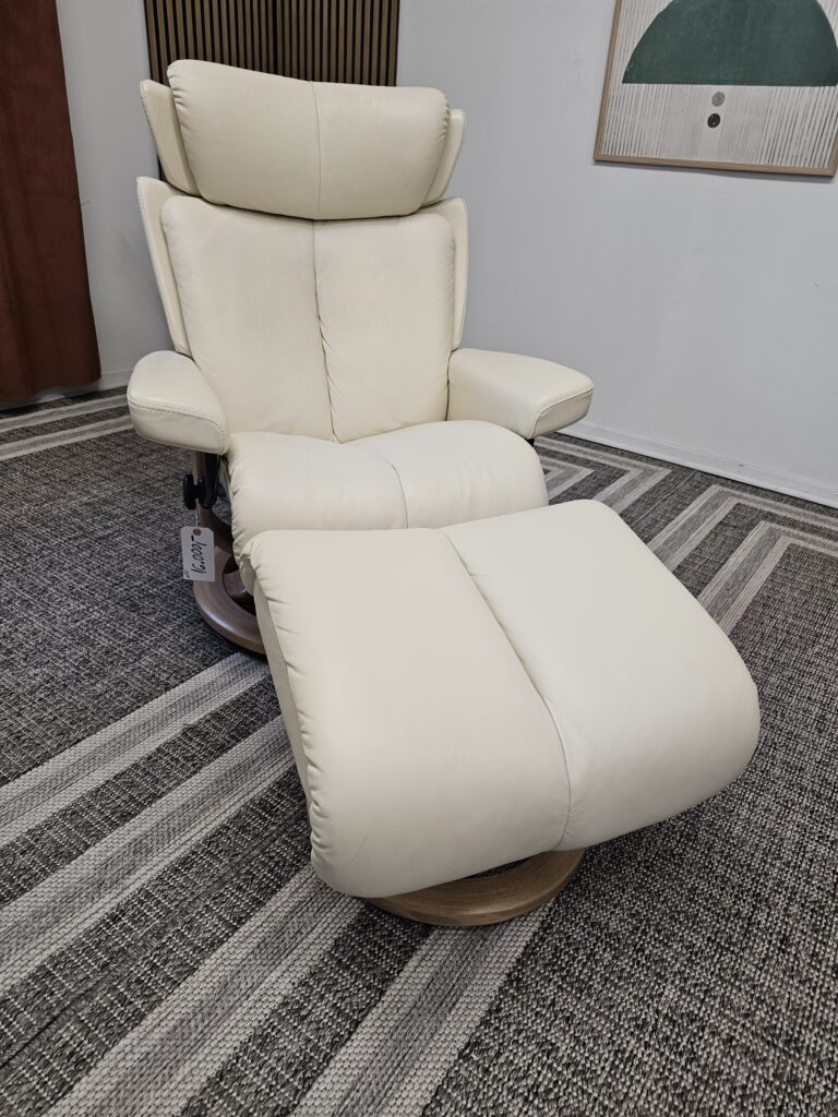 Stressless® Magic lenestol med krakk