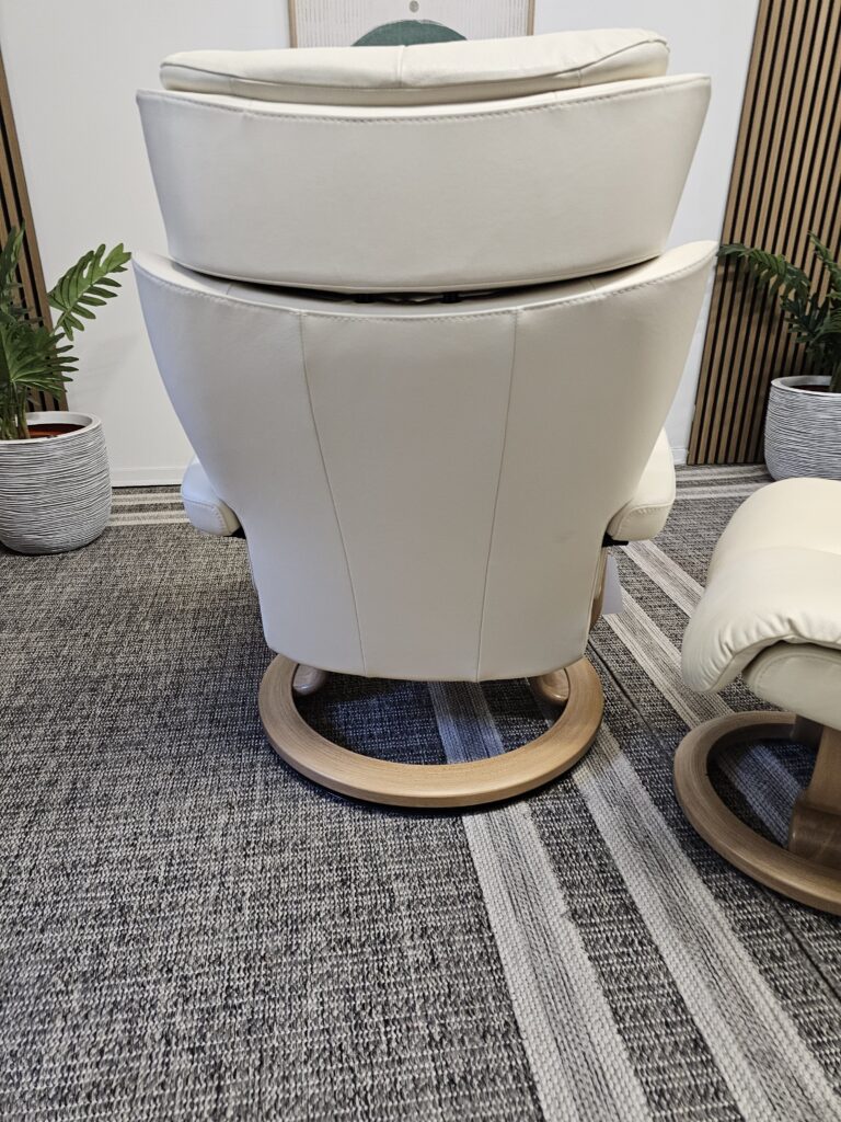 Stressless® Magic lenestol med krakk