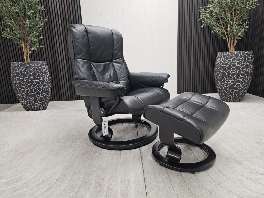 Stressless® Mayfair lenestol med krakk