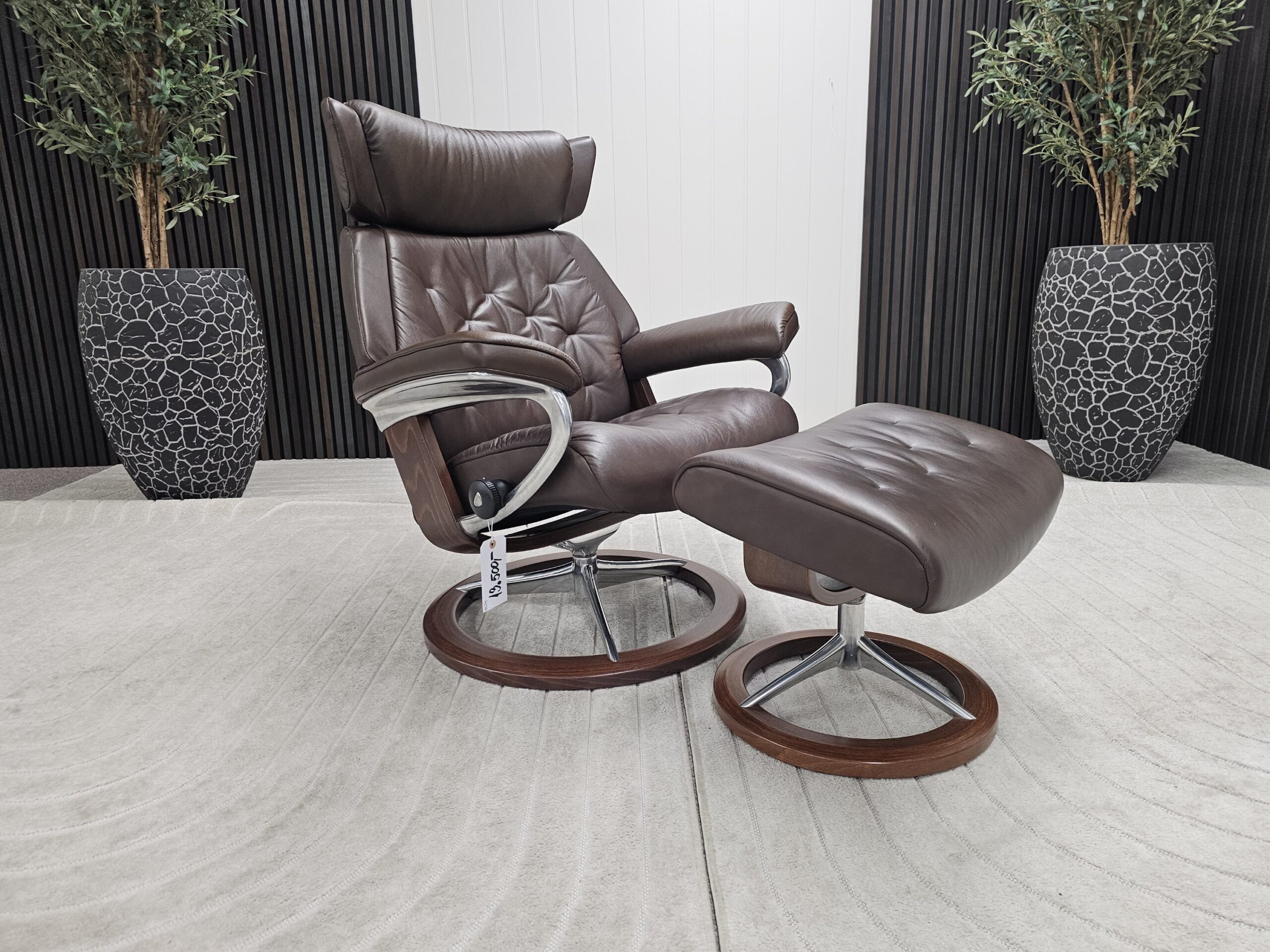 Stressless® Skyline Signature lenestol med krakk - Bilde 1