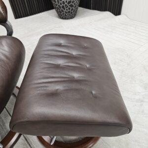 Stressless® Skyline Signature lenestol med krakk - Bilde 11