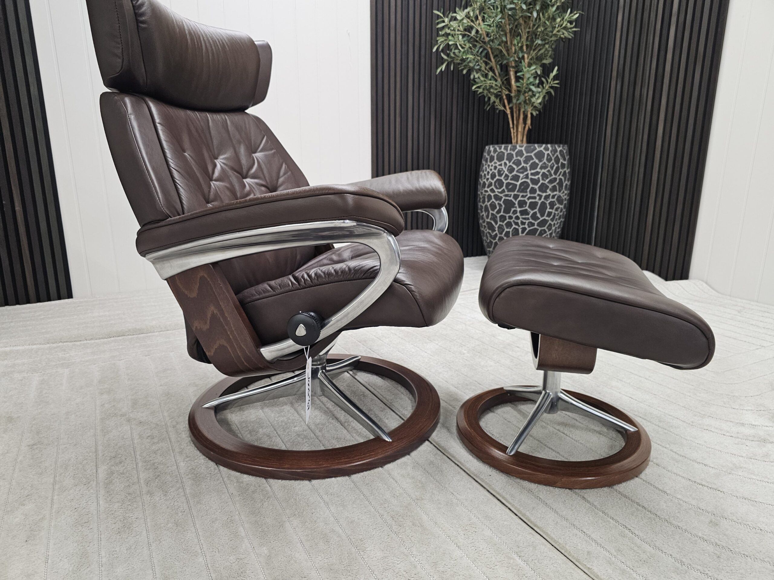 Stressless® Skyline Signature lenestol med krakk - Bilde 10