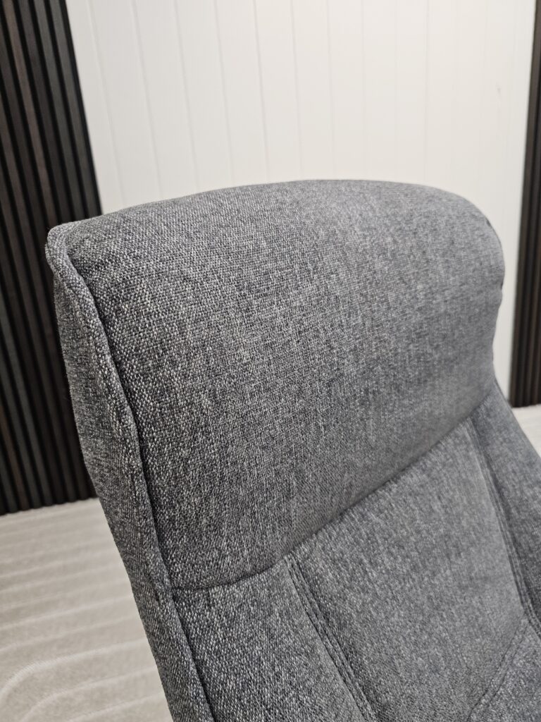 2 stk. IMG Viking lenestoler med krakker- SOLGT