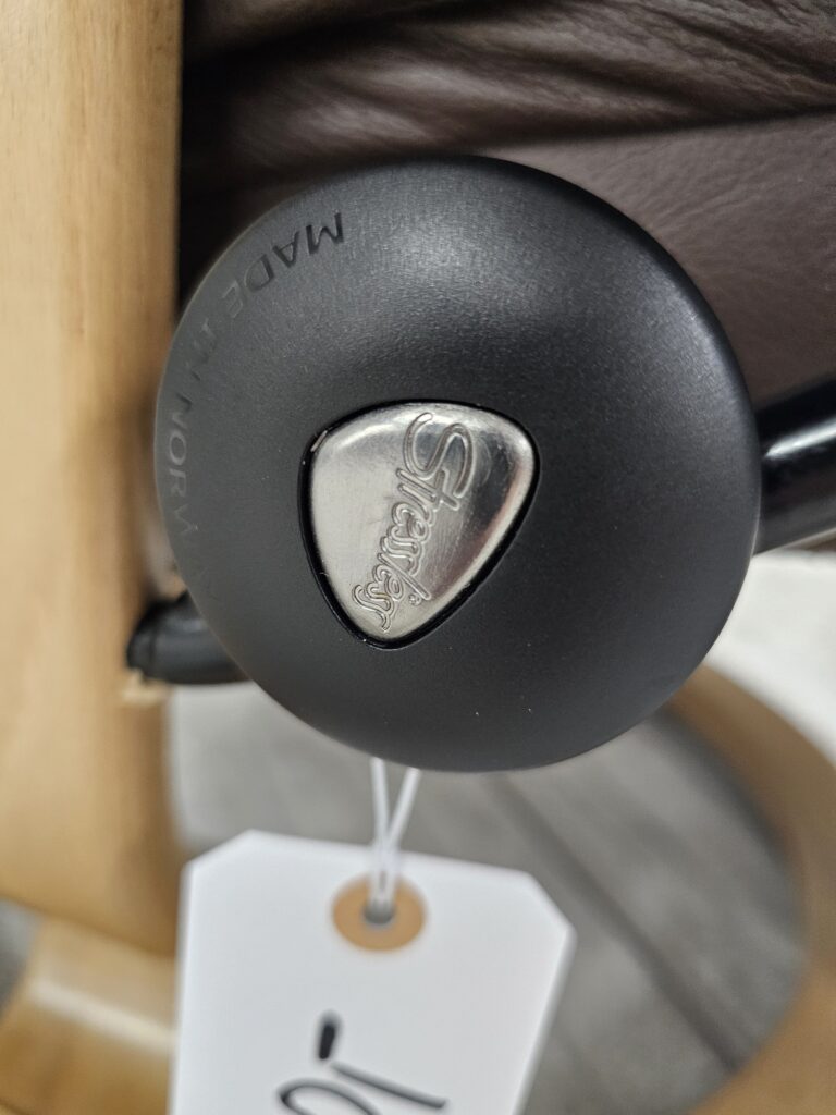 Stressless® Sky lenestol med krakk