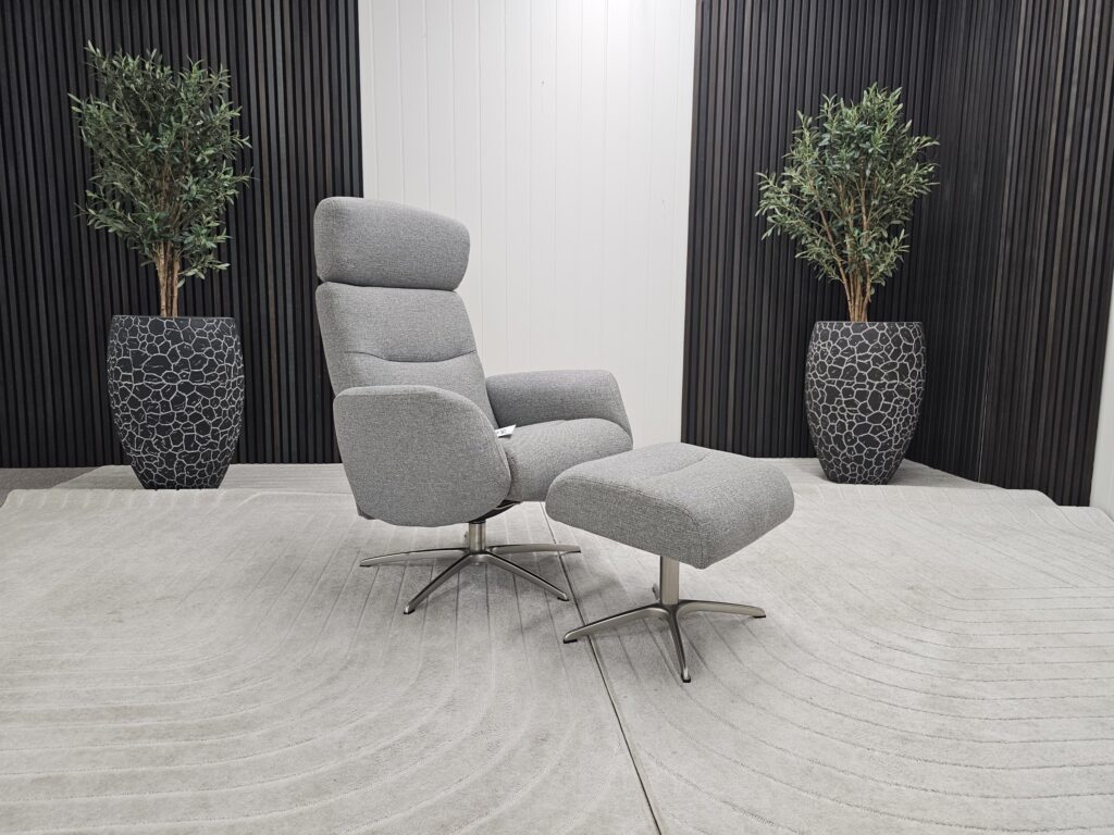 Galaxy Sky lenestol med krakk