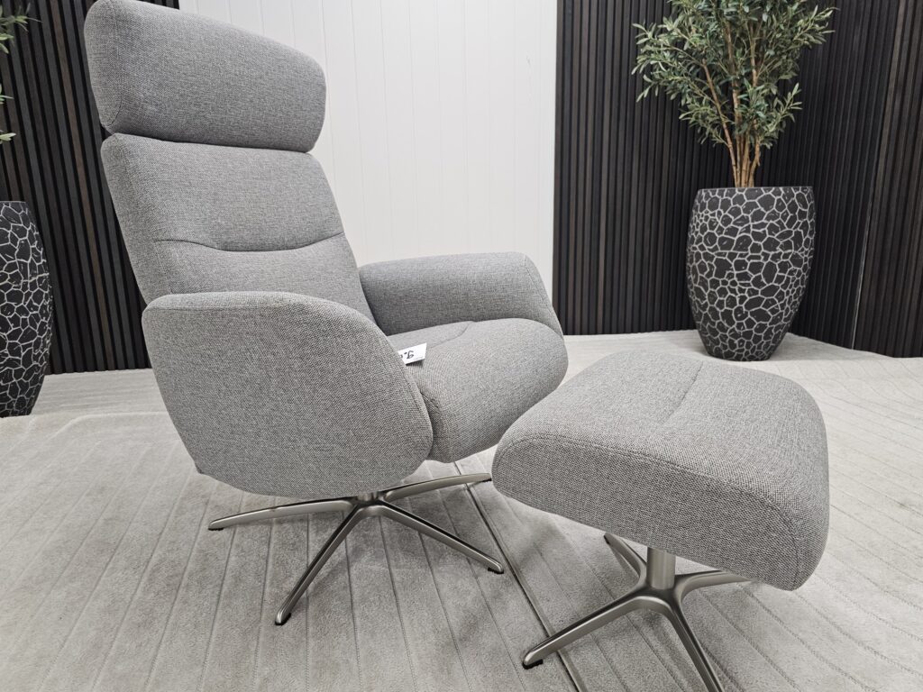 Galaxy Sky lenestol med krakk