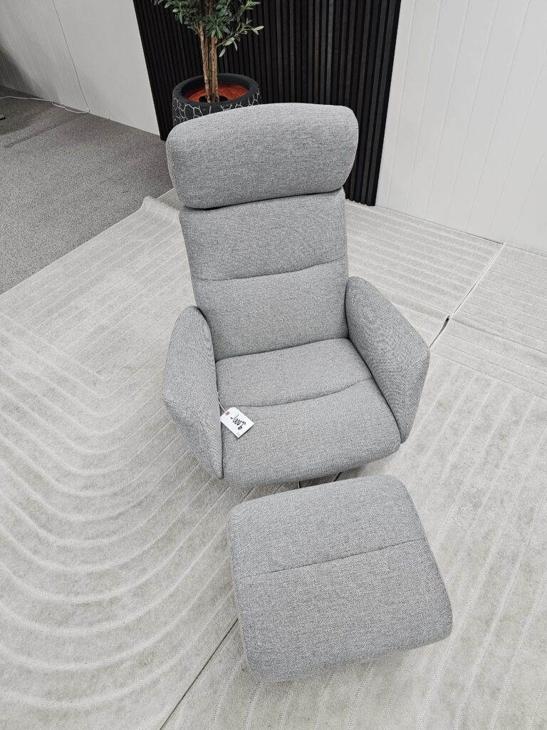 Galaxy Sky lenestol med krakk