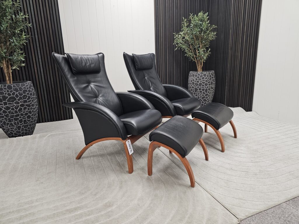 2 stk. Brunstad Delta Legend lenestoler med krakk