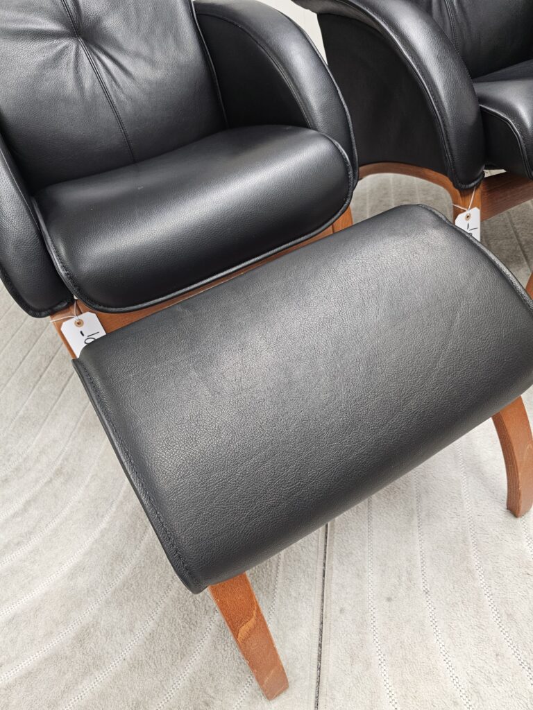 2 stk. Brunstad Delta Legend lenestoler med krakk