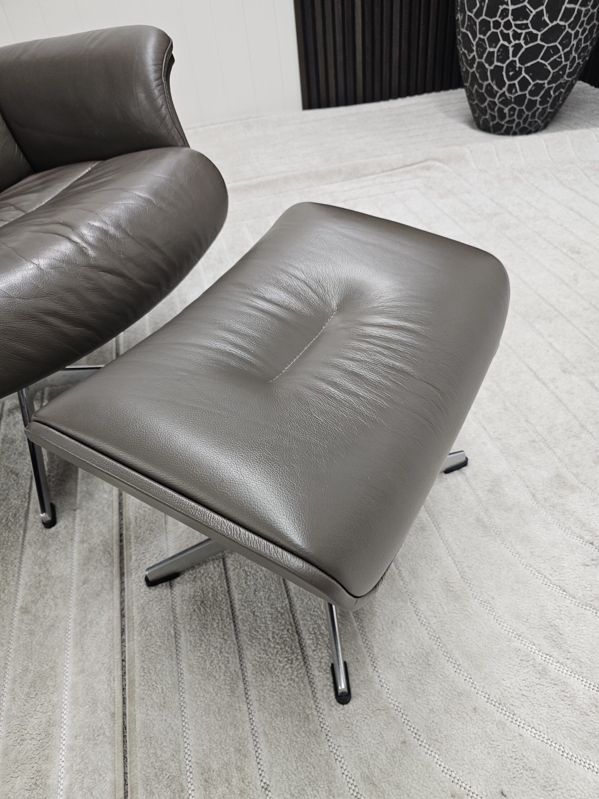 Conform Timeout lenestol med krakk - Bilde 13