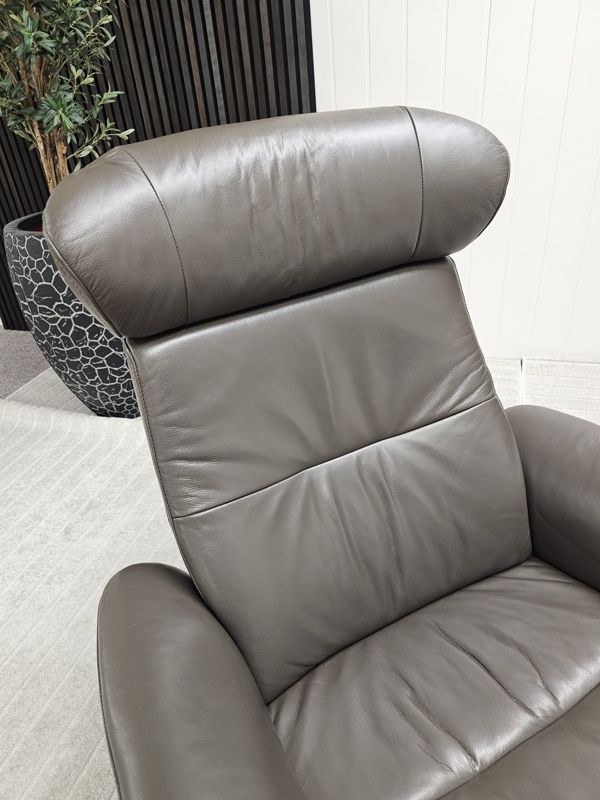 Conform Timeout lenestol med krakk - Bilde 7