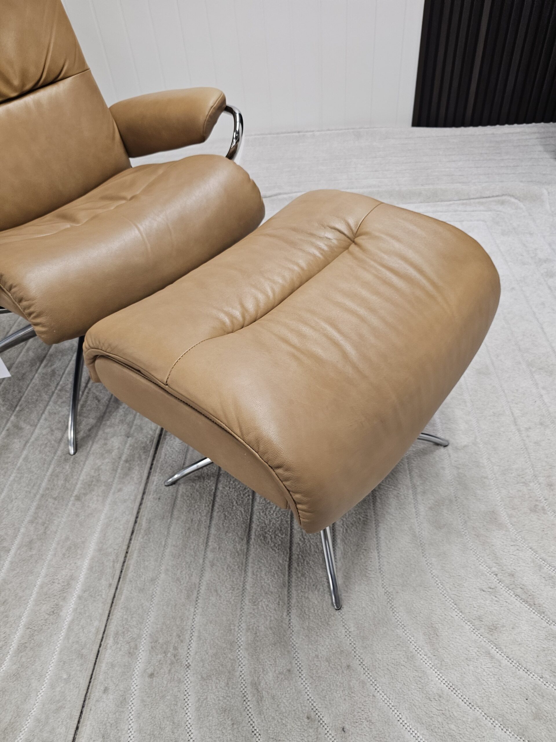 Stressless® Tokyo lenestol med høy rygg og krakk - Bilde 19