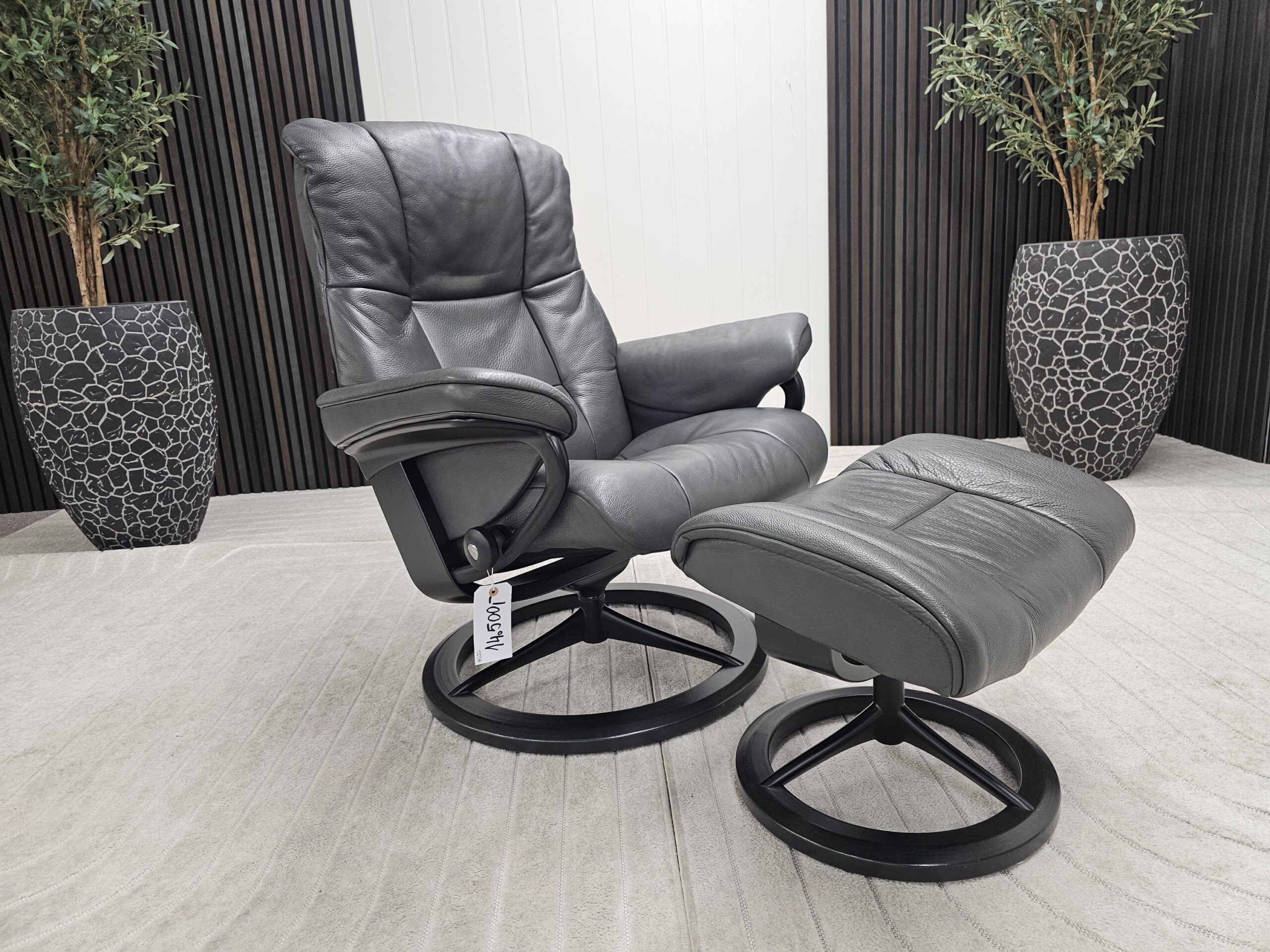 Stressless® Mayfair Signature lenestol med krakk - Bilde 1