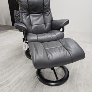 Stressless® Mayfair Signature lenestol med krakk - Bilde 10