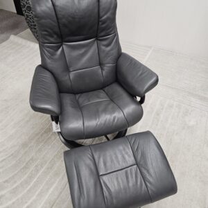 Stressless® Mayfair Signature lenestol med krakk - Bilde 5