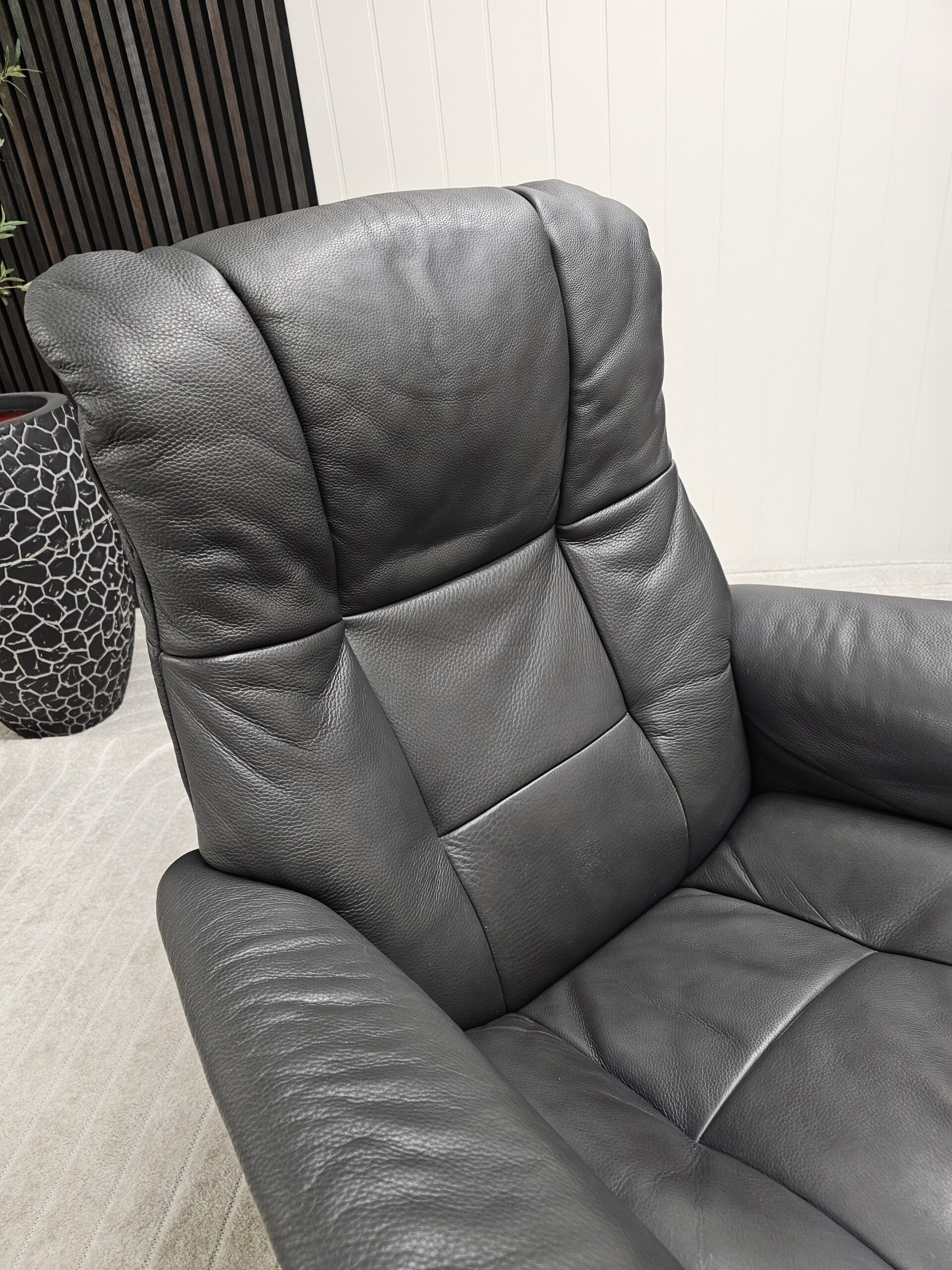 Stressless® Mayfair Signature lenestol med krakk - Bilde 6