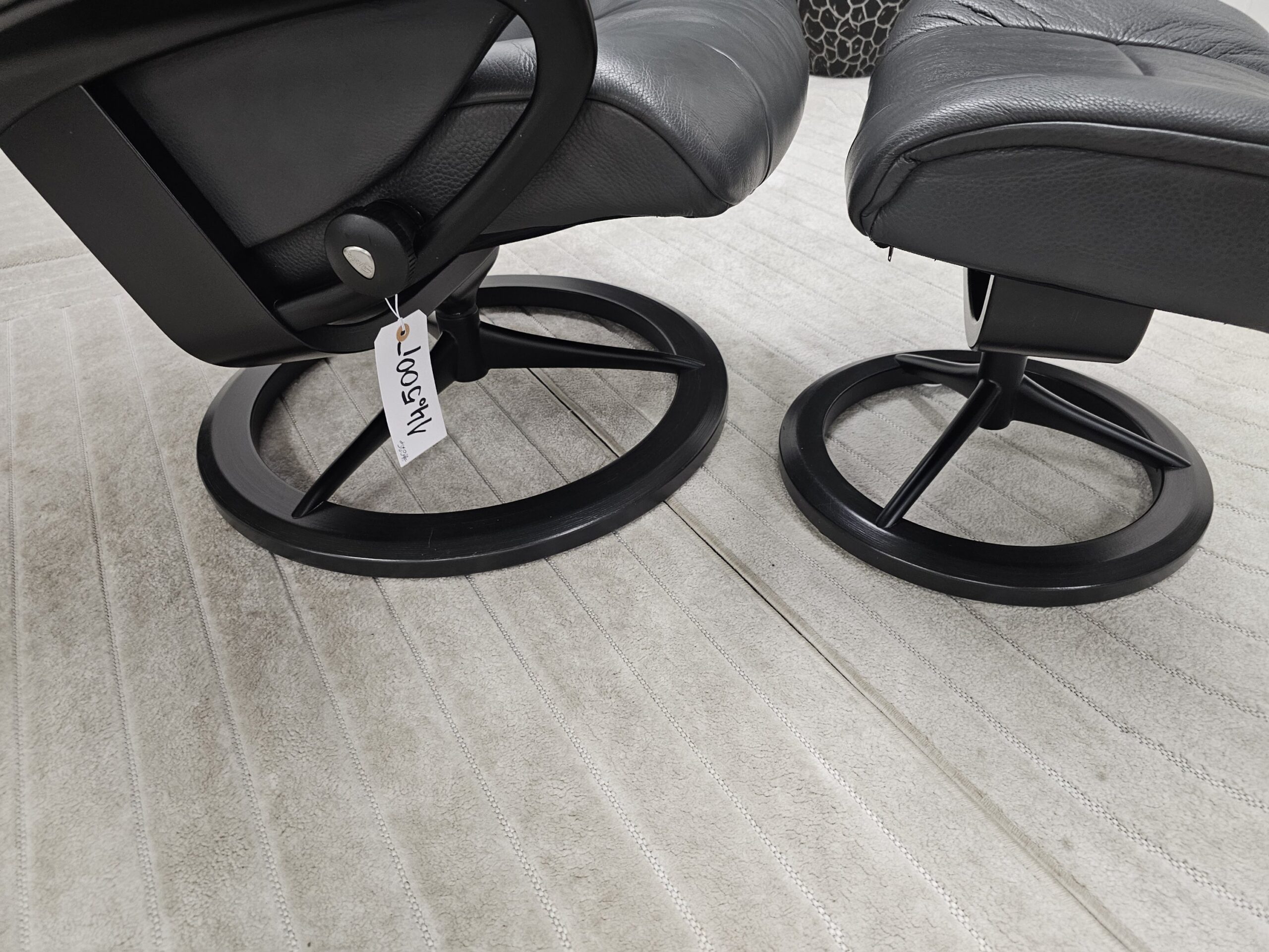 Stressless® Mayfair Signature lenestol med krakk - Bilde 9