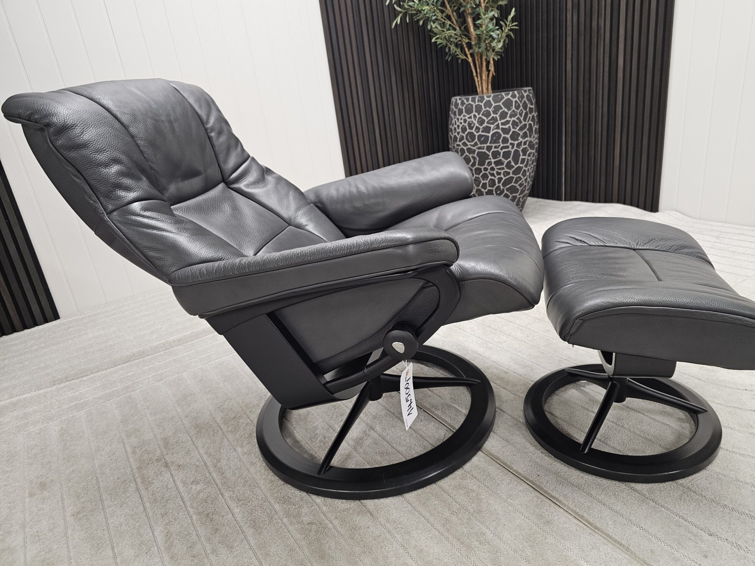 Stressless® Mayfair Signature lenestol med krakk - Bilde 4