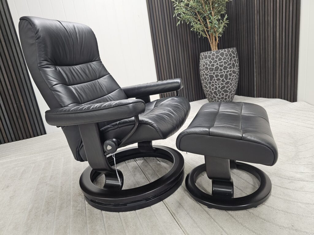 Stressless® Opal lenestol med krakk