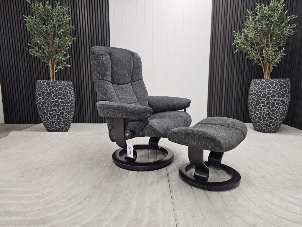 Stressless® Mayfair lenestol med krakk