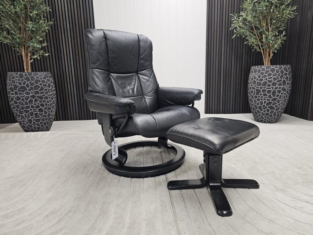 Stressless® Mayfair lenestol med krakk