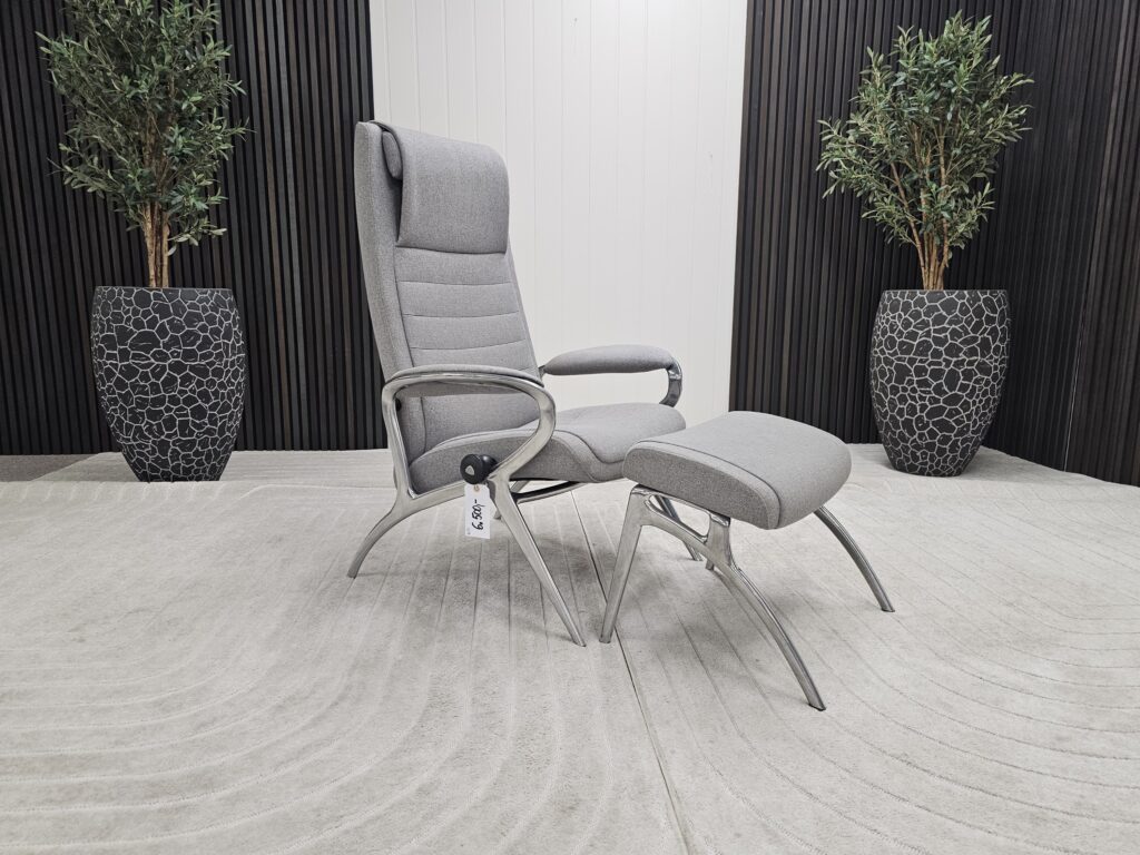 Stressless James lenestol med krakk
