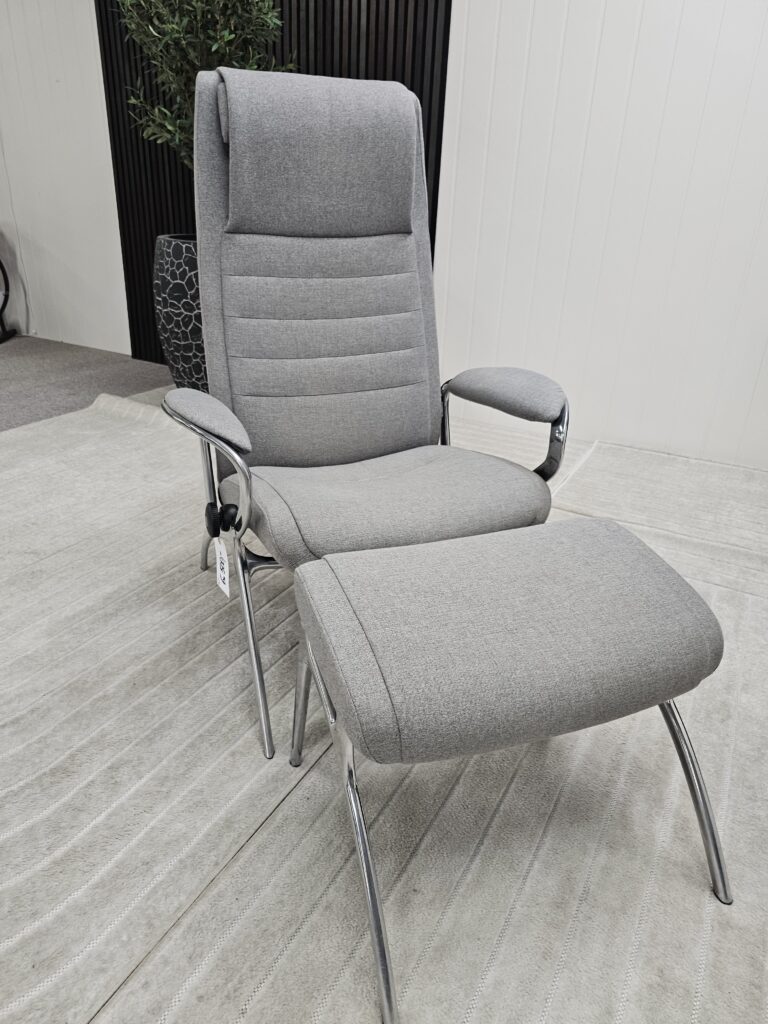Stressless James lenestol med krakk