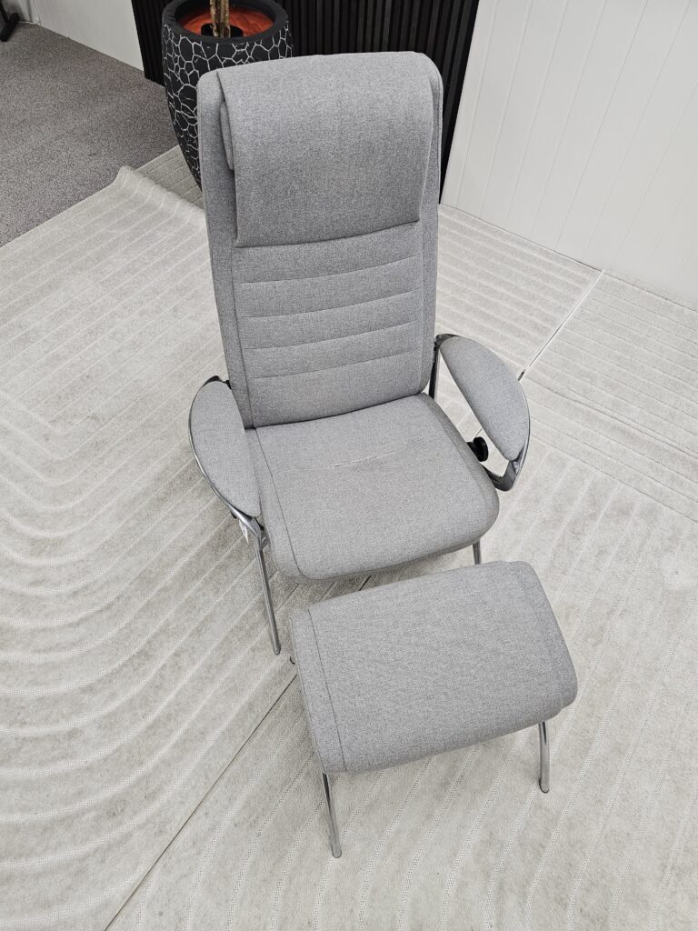Stressless James lenestol med krakk